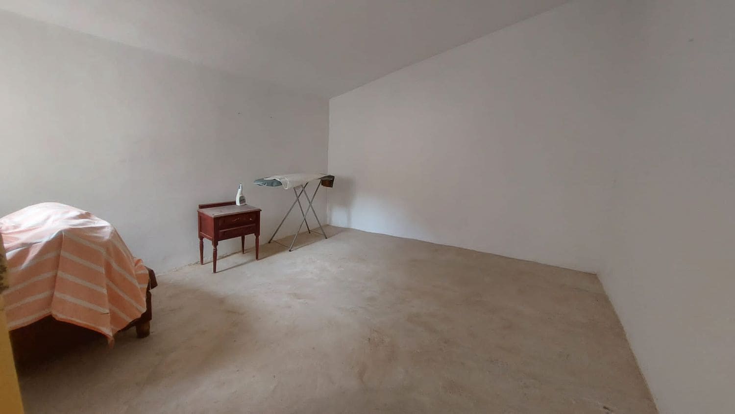 5 quarto Casa em Banda para venda em Quesada - 28 000 € (Ref: 9550919)