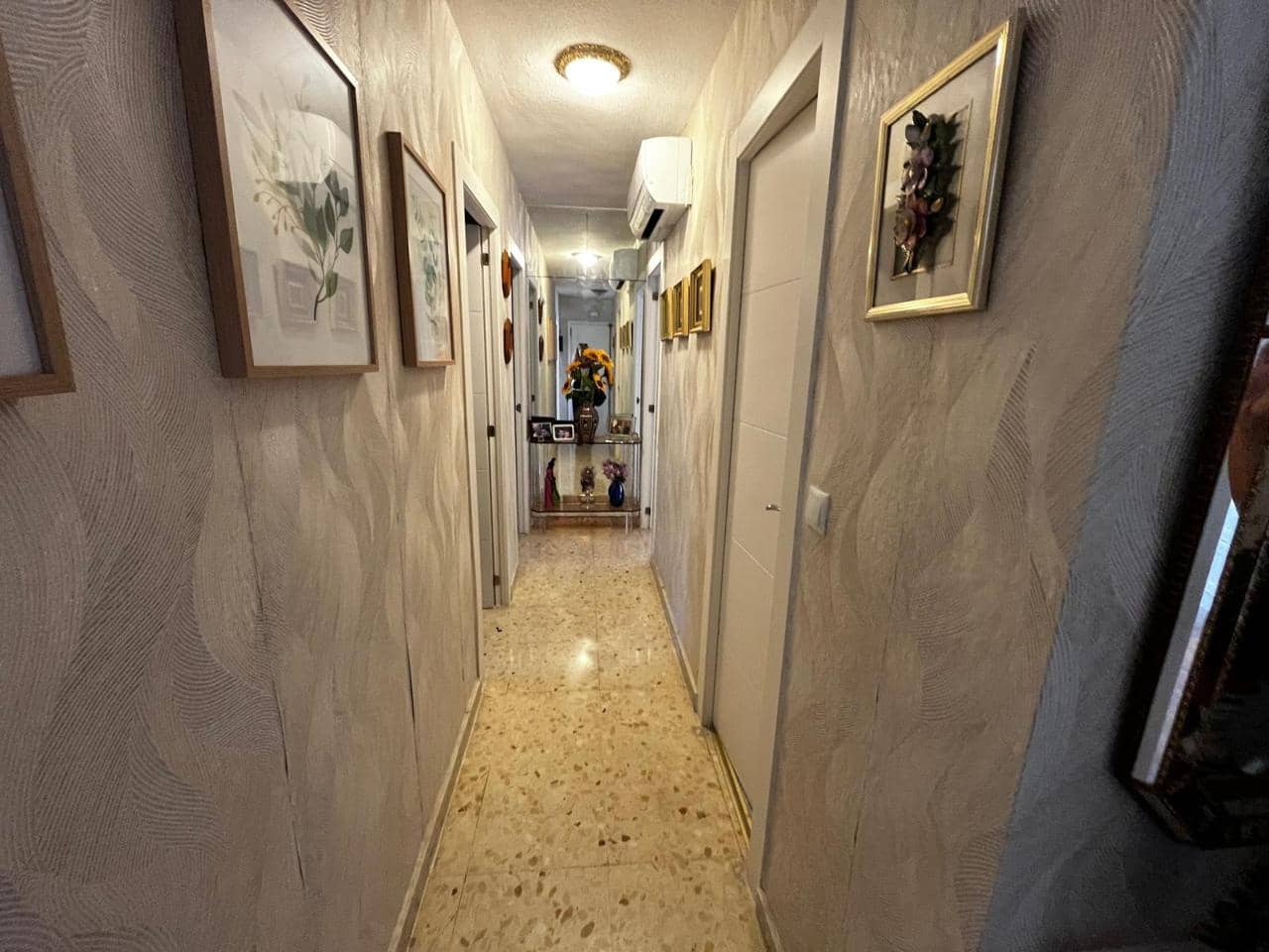 3 Zimmer Wohnung zu verkaufen in Benidorm mit Pool Garage - 320.000 € (Ref: 10007758)