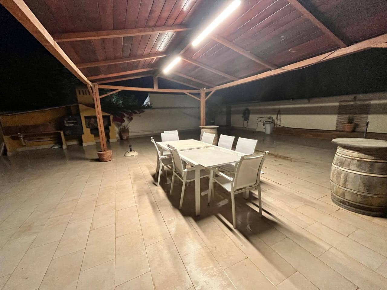 6 bedroom Villa for sale in La Manga del Mar Menor with garage - € 890,000 (Ref: 10024600)