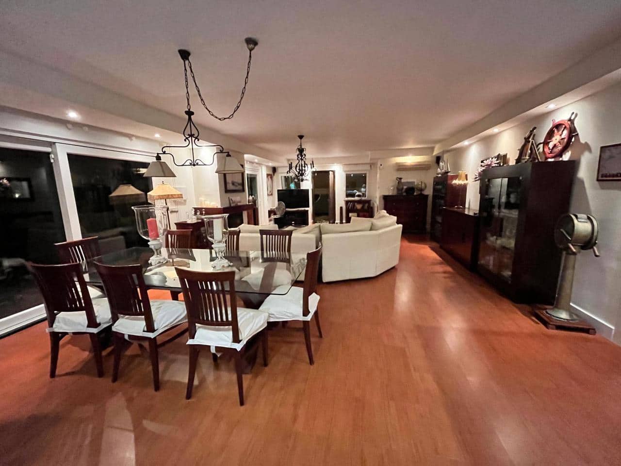 6 bedroom Villa for sale in La Manga del Mar Menor with garage - € 890,000 (Ref: 10024600)