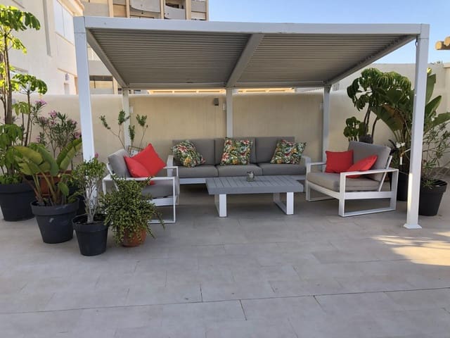 6 bedroom Villa for sale in La Manga del Mar Menor with garage - € 890,000 (Ref: 10024600)