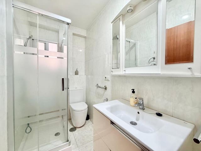 2 bedroom Flat for rent in Playa Levante, Benidorm with pool garage - € 950 (Ref: 10030912)