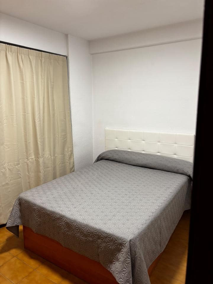 1 soverom Leilighet til leie i Benidorm med svømmebasseng garasje - € 850 (Ref: 10030913)