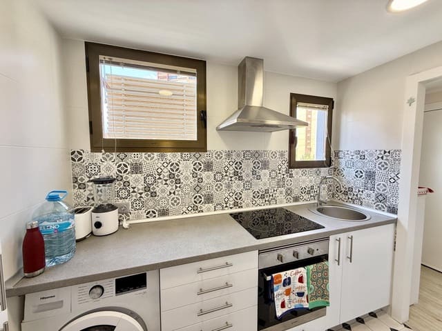 2 makuuhuone Asunto myytävänä paikassa Juzgados - Plaza de Toros, Benidorm mukana uima-altaan - 243 900 € (Ref: 10031091)