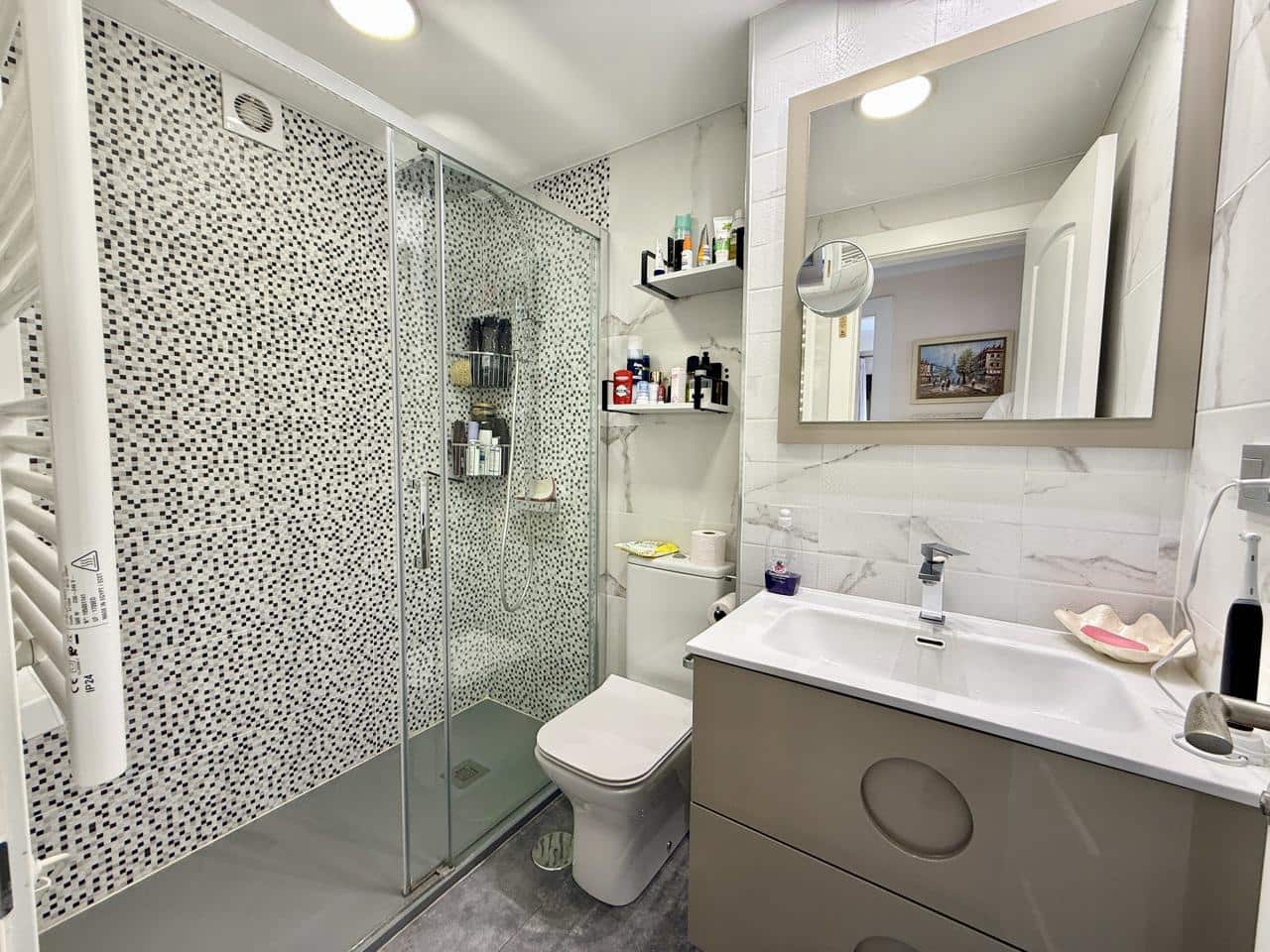 2 makuuhuone Asunto myytävänä paikassa Benidorm mukana uima-altaan - 243 900 € (Ref: 10031091)