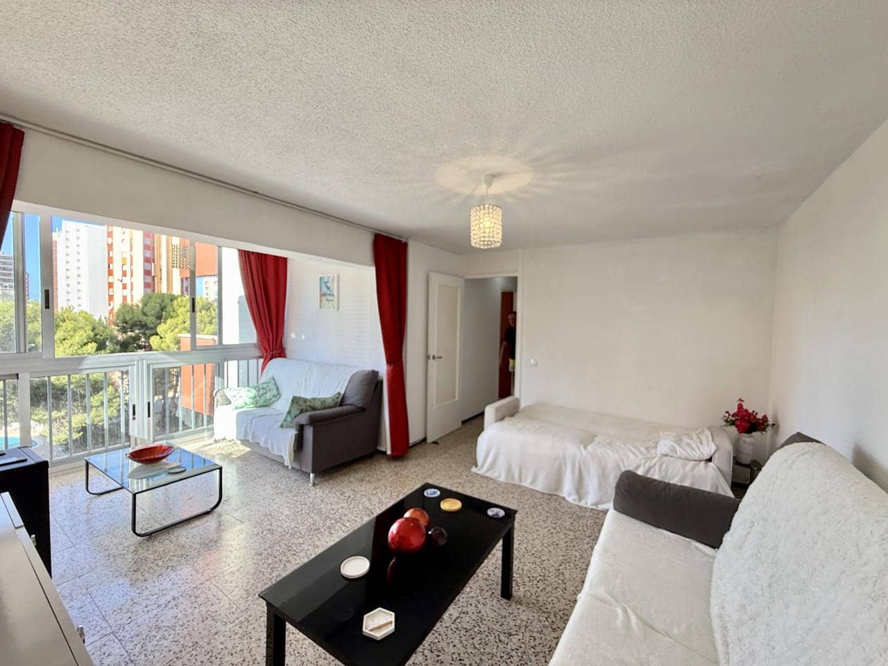 2 makuuhuone Asunto myytävänä paikassa Benidorm mukana uima-altaan - 210 000 € (Ref: 10041848)