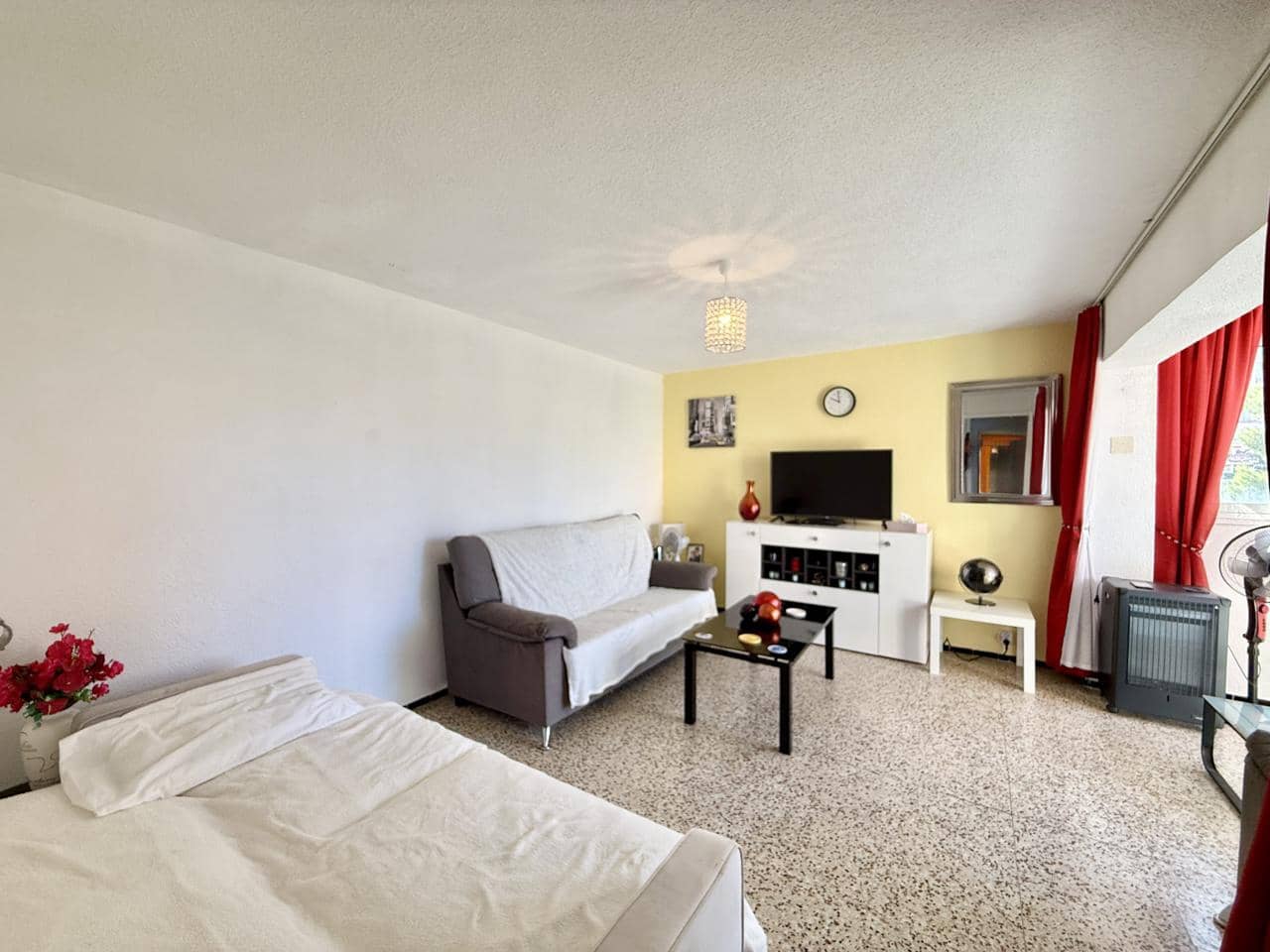 2 makuuhuone Asunto myytävänä paikassa Benidorm mukana uima-altaan - 210 000 € (Ref: 10041848)