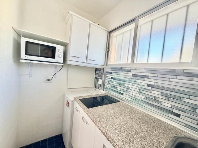 1 quarto Apartamento para arrendar em Levante Alto, Benidorm com piscina - 1 000 € (Ref: 10044094)