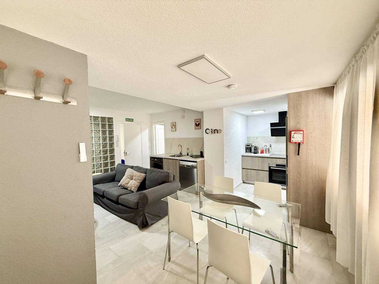 4 makuuhuone Yritys myytävänä paikassa Benidorm - 300 000 € (Ref: 10048058)