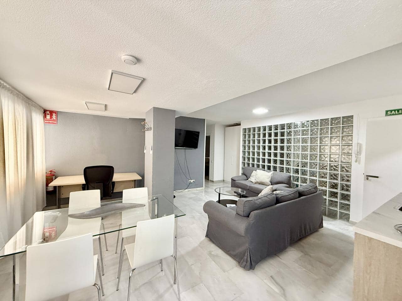 4 makuuhuone Yritys myytävänä paikassa Benidorm - 300 000 € (Ref: 10048058)
