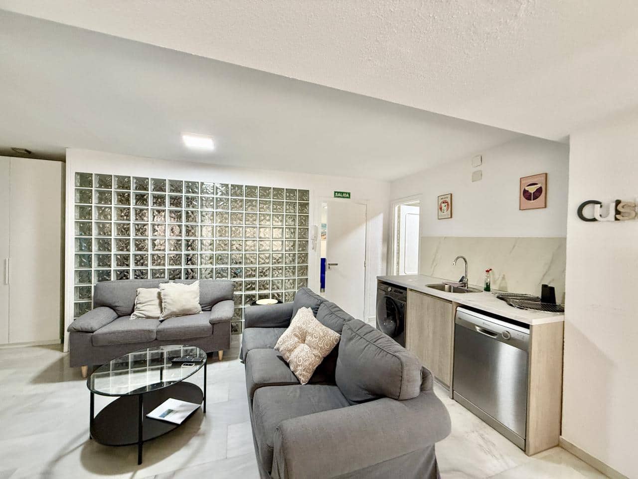 4 makuuhuone Yritys myytävänä paikassa Benidorm - 300 000 € (Ref: 10048058)