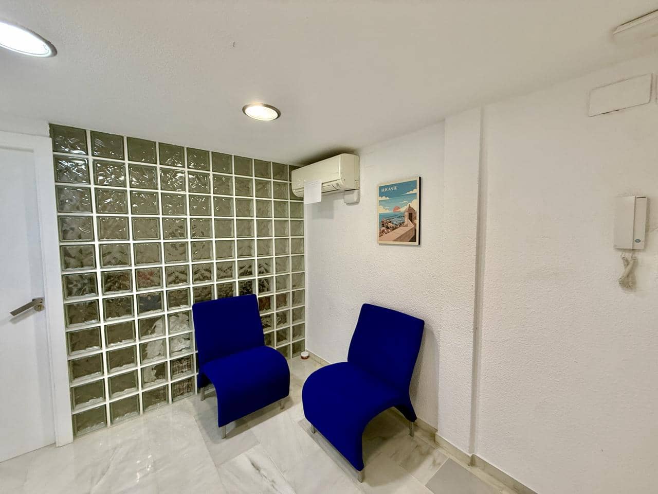 4 makuuhuone Yritys myytävänä paikassa Benidorm - 300 000 € (Ref: 10048058)