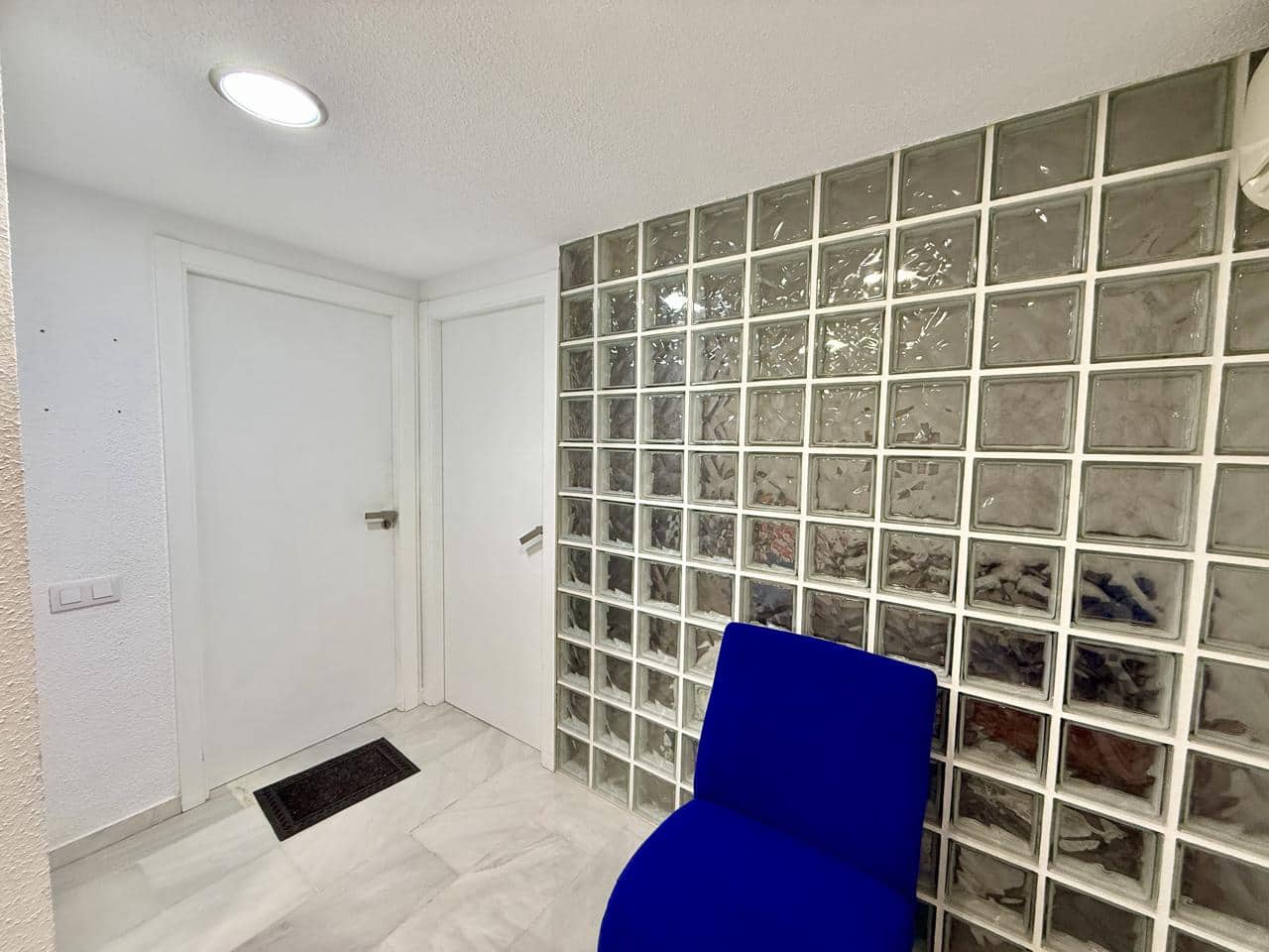 4 makuuhuone Yritys myytävänä paikassa Benidorm - 300 000 € (Ref: 10048058)