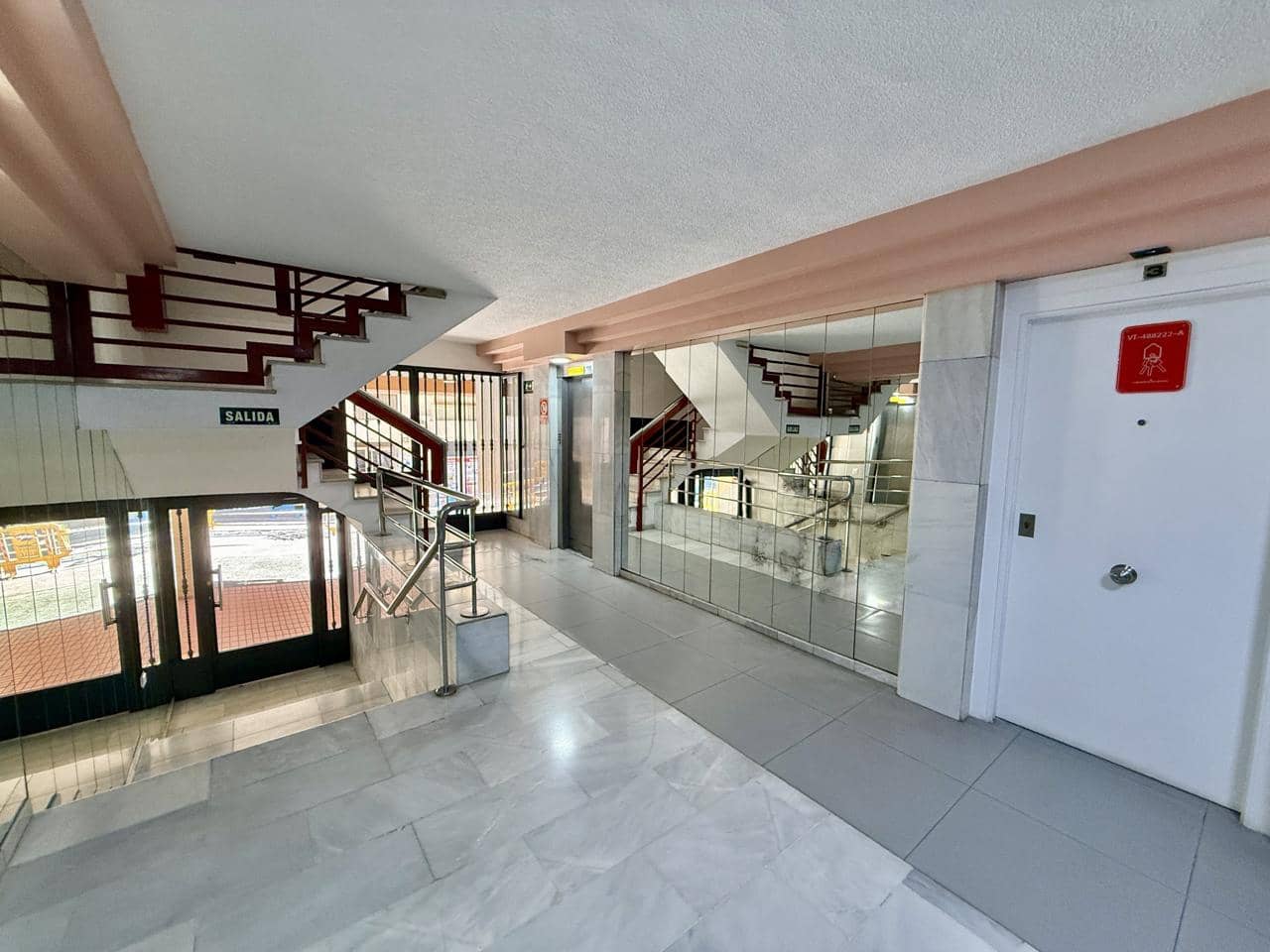 4 makuuhuone Yritys myytävänä paikassa Benidorm - 300 000 € (Ref: 10048058)