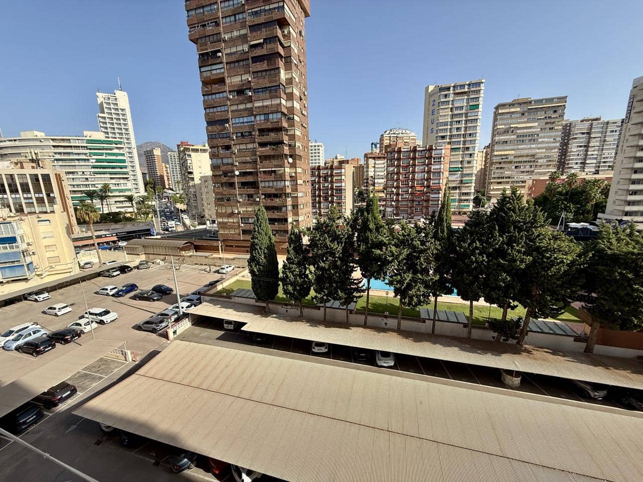 2 sovrum Lägenhet till salu i Benidorm med garage - 399 000 € (Ref: 10052076)