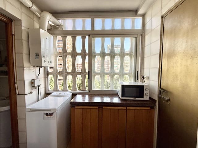 2 sovrum Lägenhet till salu i Playa Levante, Benidorm med garage - 399 000 € (Ref: 10052076)