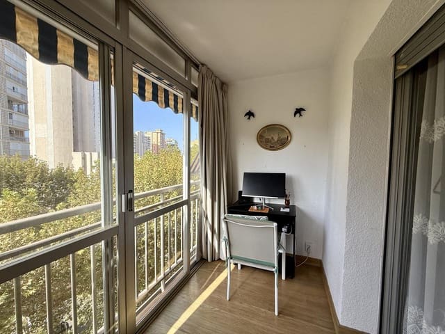 2 sovrum Lägenhet till salu i Playa Levante, Benidorm med garage - 399 000 € (Ref: 10052076)
