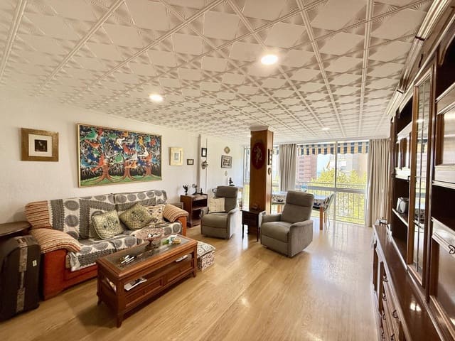 2 sovrum Lägenhet till salu i Playa Levante, Benidorm med garage - 399 000 € (Ref: 10052076)