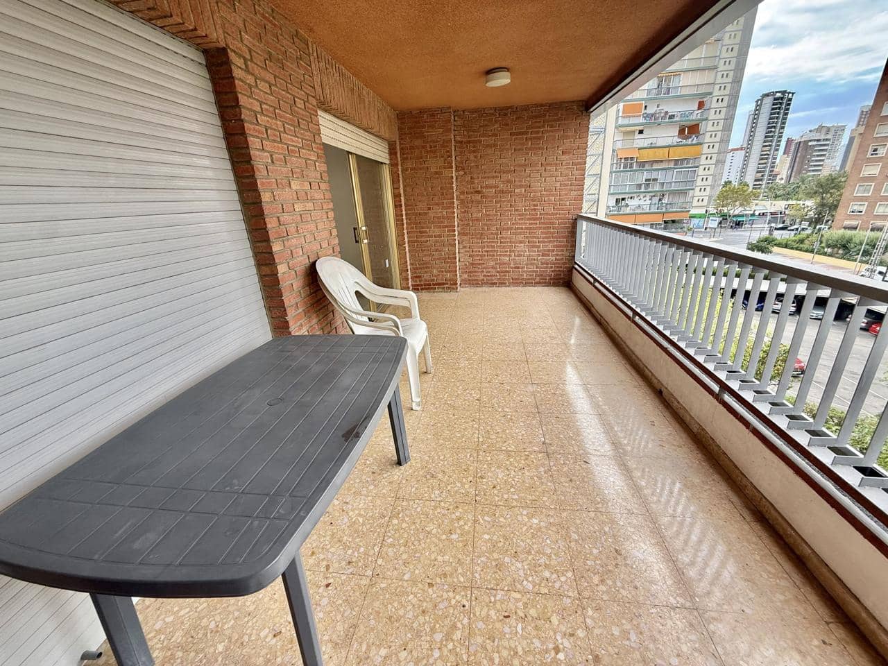 1 sovrum Lägenhet till salu i Benidorm med pool garage - 245 000 € (Ref: 10057193)
