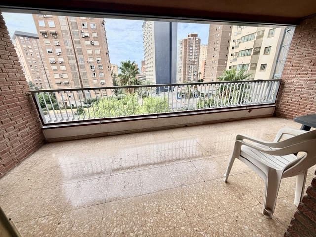 1 sovrum Lägenhet till salu i Levante, Benidorm med pool garage - 245 000 € (Ref: 10057193)
