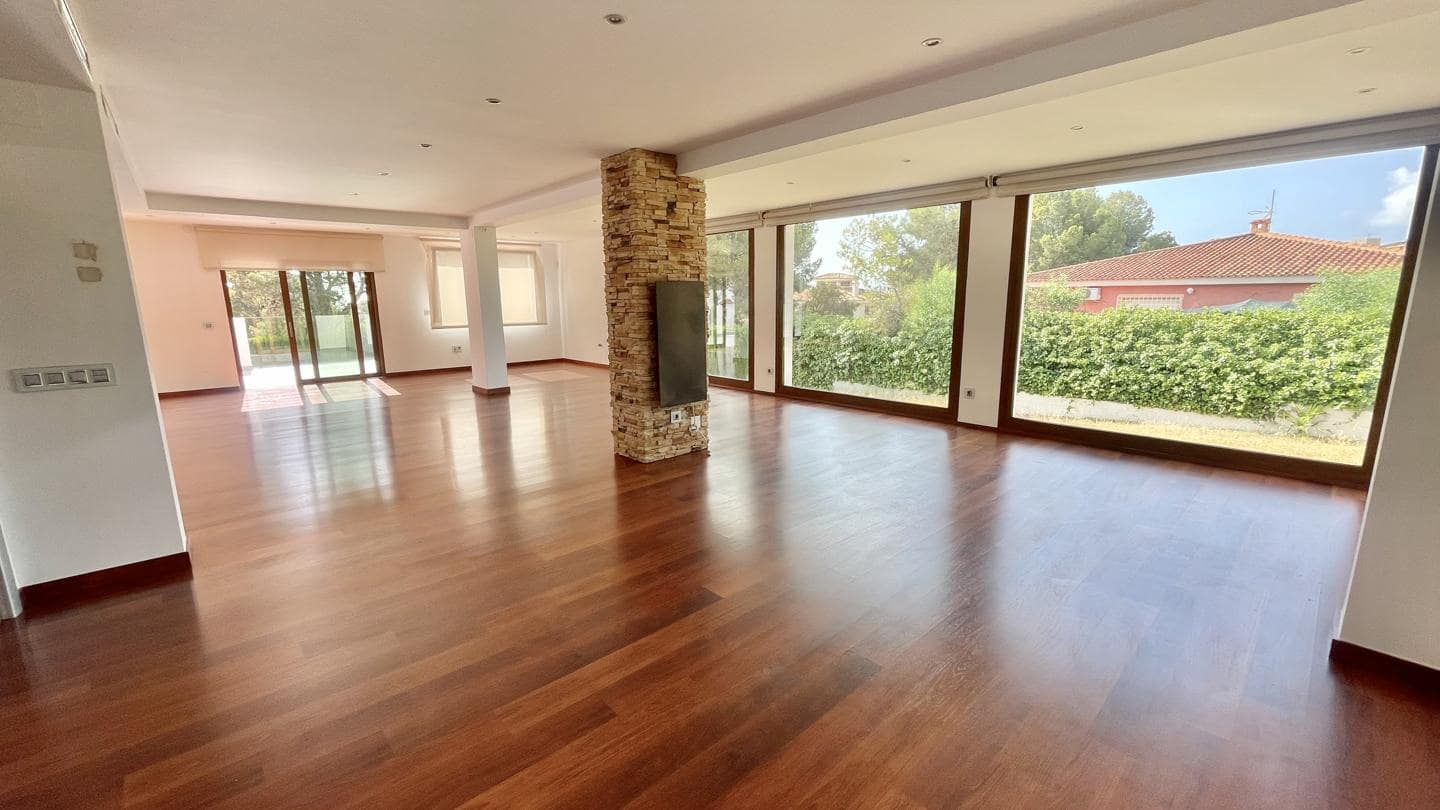 4 soverom Villa til salgs i La Nucia med svømmebasseng garasje - € 950 000 (Ref: 5086369)