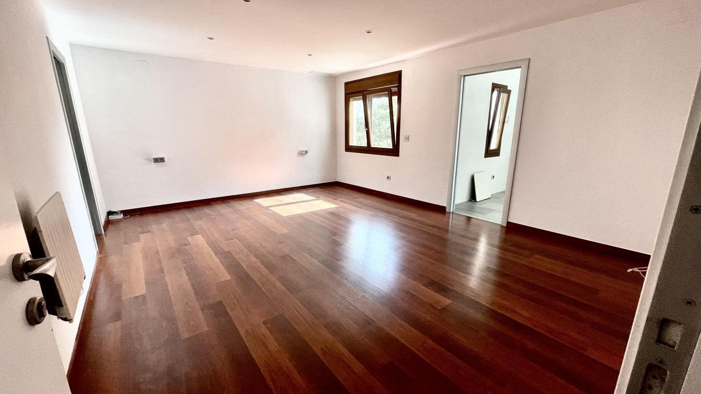 4 soverom Villa til salgs i La Nucia med svømmebasseng garasje - € 950 000 (Ref: 5086369)