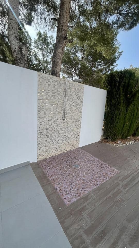 4 soverom Villa til salgs i La Nucia med svømmebasseng garasje - € 950 000 (Ref: 5086369)