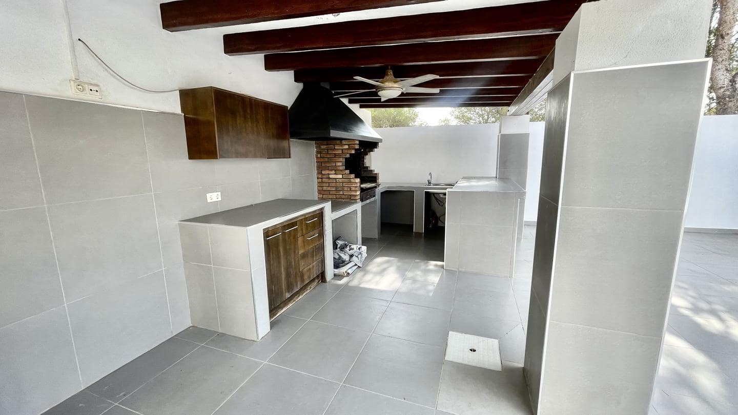 4 soverom Villa til salgs i La Nucia med svømmebasseng garasje - € 950 000 (Ref: 5086369)