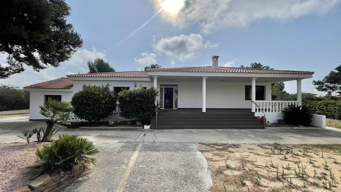 4 soverom Villa til salgs i La Nucia med svømmebasseng garasje - € 950 000 (Ref: 5086369)