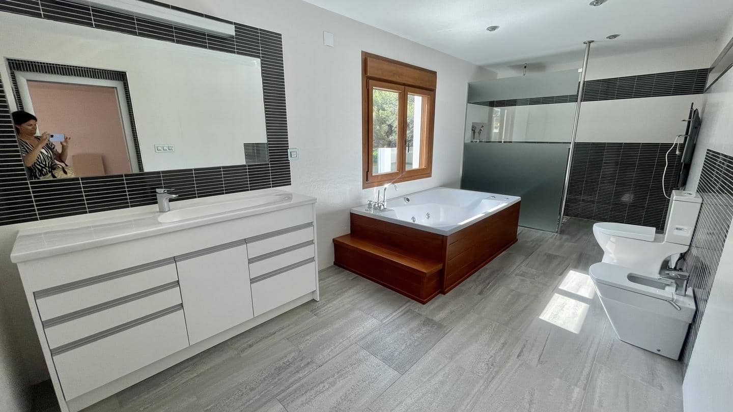 4 soverom Villa til salgs i La Nucia med svømmebasseng garasje - € 950 000 (Ref: 5086369)