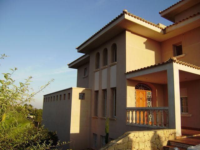 7 soveværelse Villa til salg i Colonia Madrid, Benidorm med swimmingpool - € 1.635.000 (Ref: 5086476)