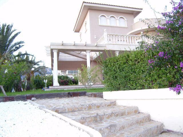 7 soveværelse Villa til salg i Benidorm med swimmingpool - € 1.635.000 (Ref: 5086476)