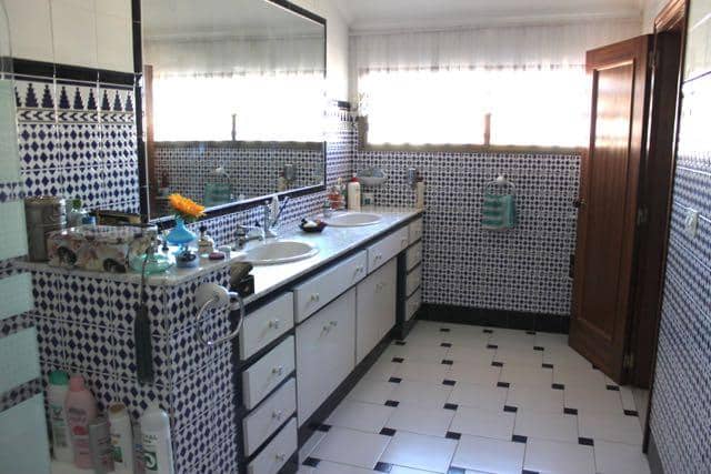 4 soverom Leilighet til salgs i Benidorm med svømmebasseng garasje - € 630 000 (Ref: 5602635)