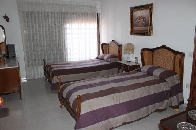 4 soverom Leilighet til salgs i Benidorm med svømmebasseng garasje - € 630 000 (Ref: 5602635)