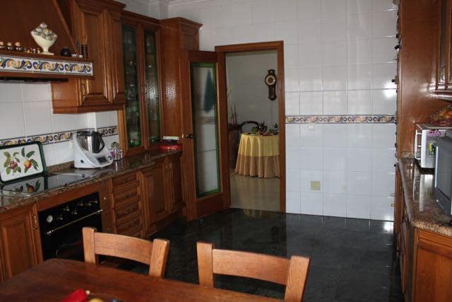 4 soverom Leilighet til salgs i Benidorm med svømmebasseng garasje - € 630 000 (Ref: 5602635)