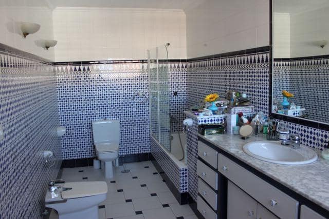 4 soverom Leilighet til salgs i Benidorm med svømmebasseng garasje - € 630 000 (Ref: 5602635)