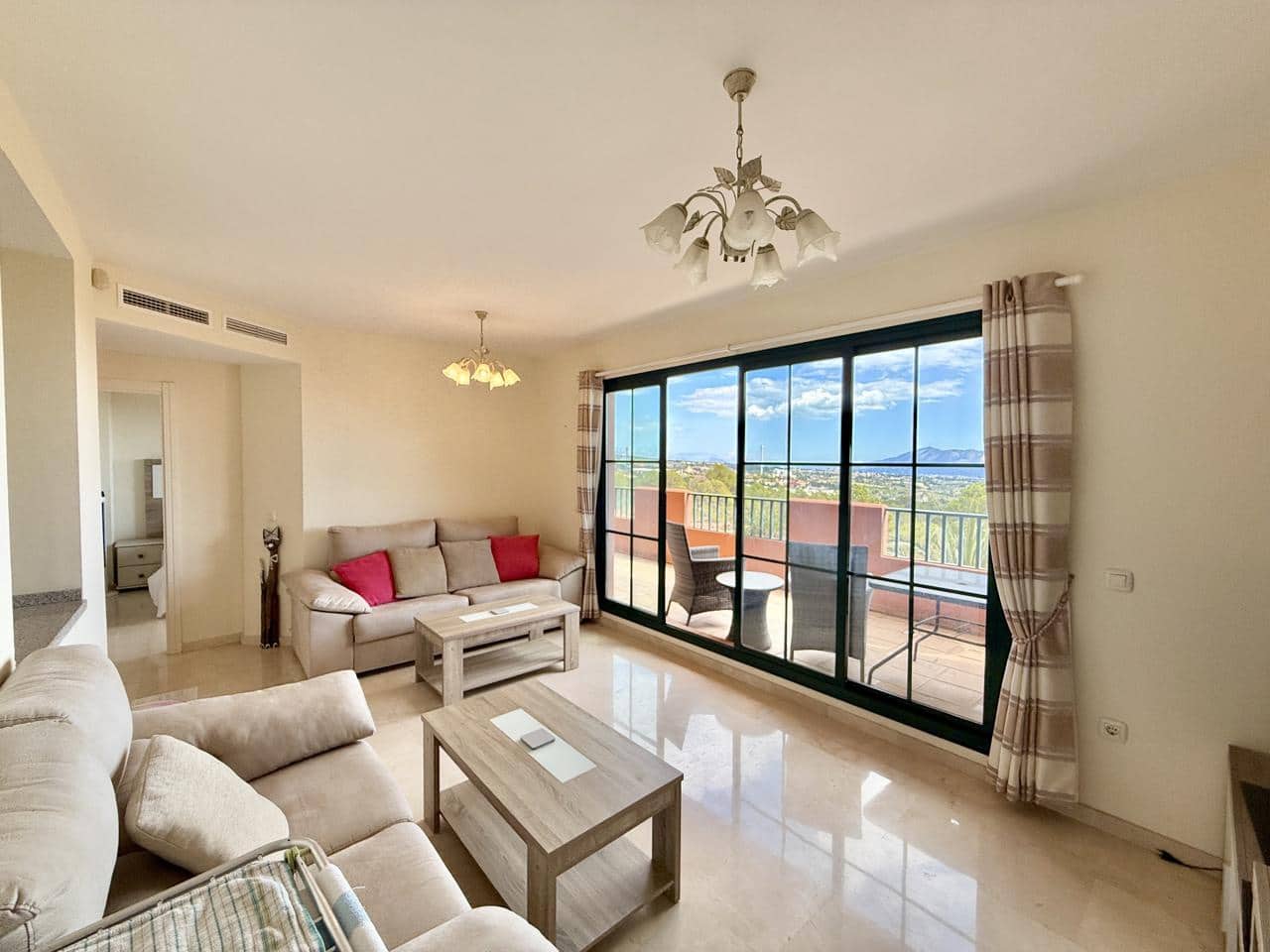 Piso de 1 habitación en Finestrat en venta con piscina garaje - 215.000 € (Ref: 6701569)