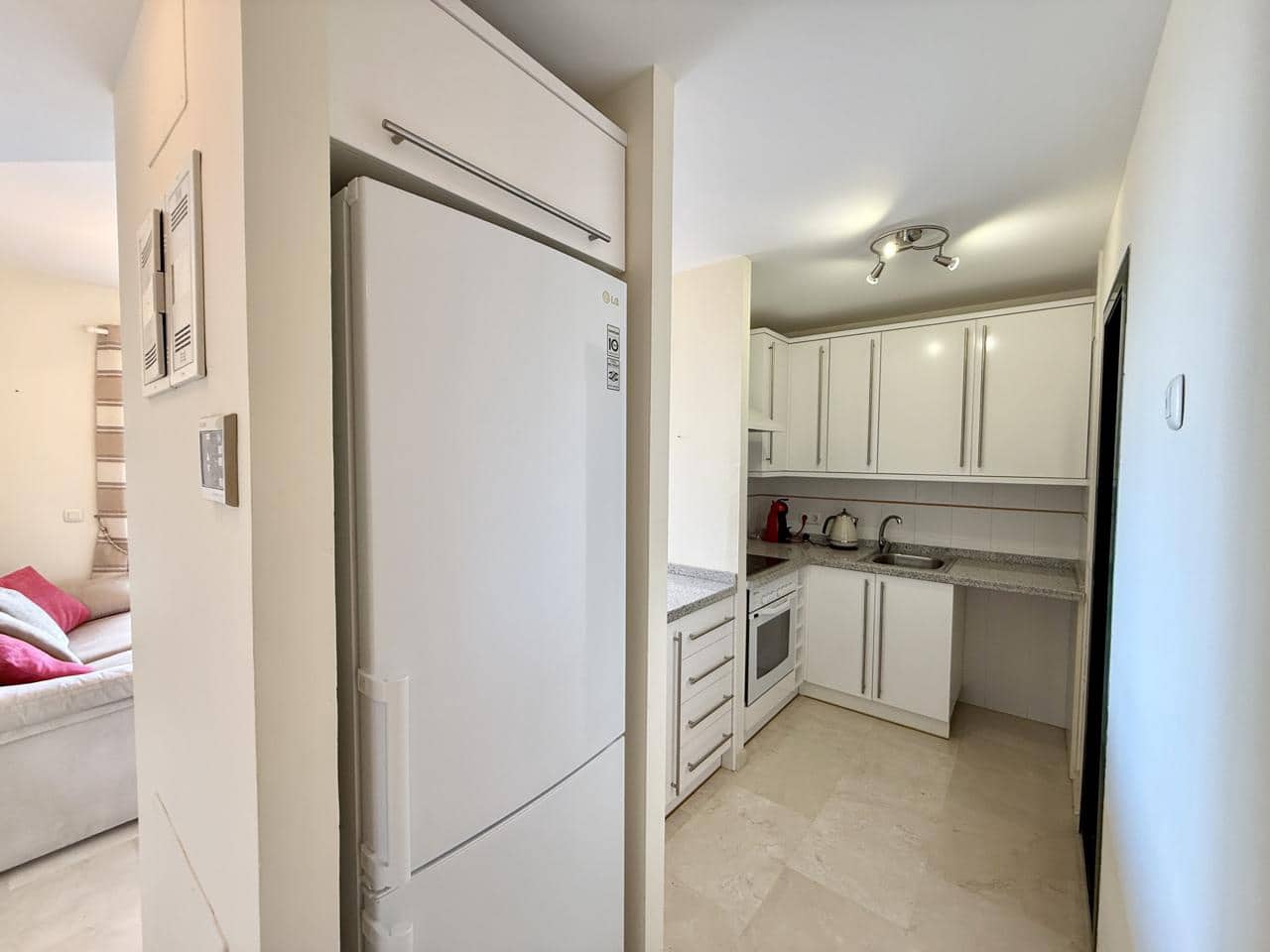 Piso de 1 habitación en Finestrat en venta con piscina garaje - 215.000 € (Ref: 6701569)