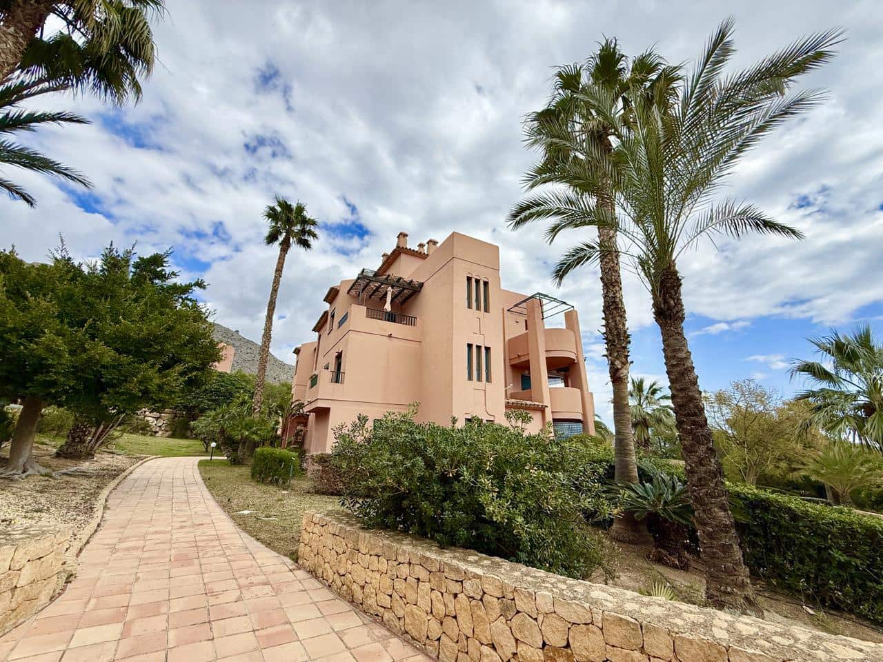 Piso de 1 habitación en Finestrat en venta con piscina garaje - 215.000 € (Ref: 6701569)