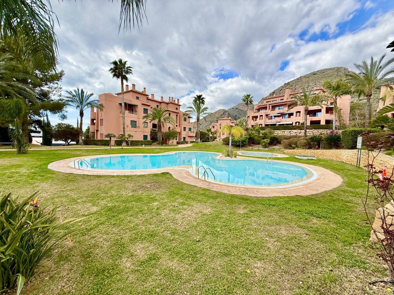 Piso de 1 habitación en Finestrat en venta con piscina garaje - 215.000 € (Ref: 6701569)