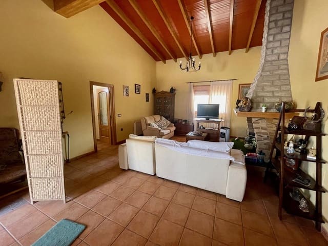 3 bedroom Villa for sale in Relleu with garage - € 413,600 (Ref: 7077144)