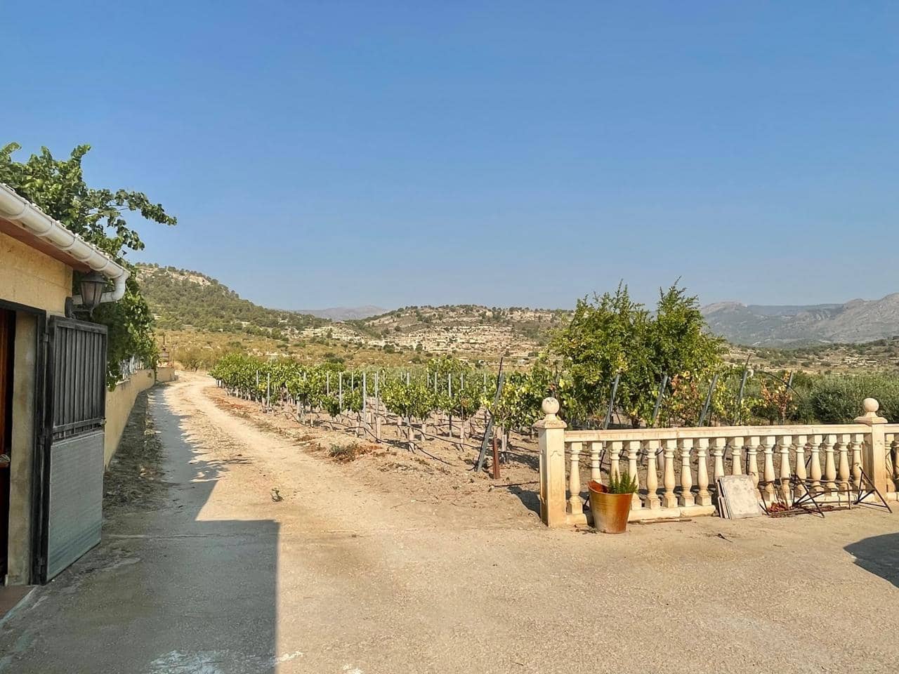 3 bedroom Villa for sale in Relleu with garage - € 413,600 (Ref: 7077144)