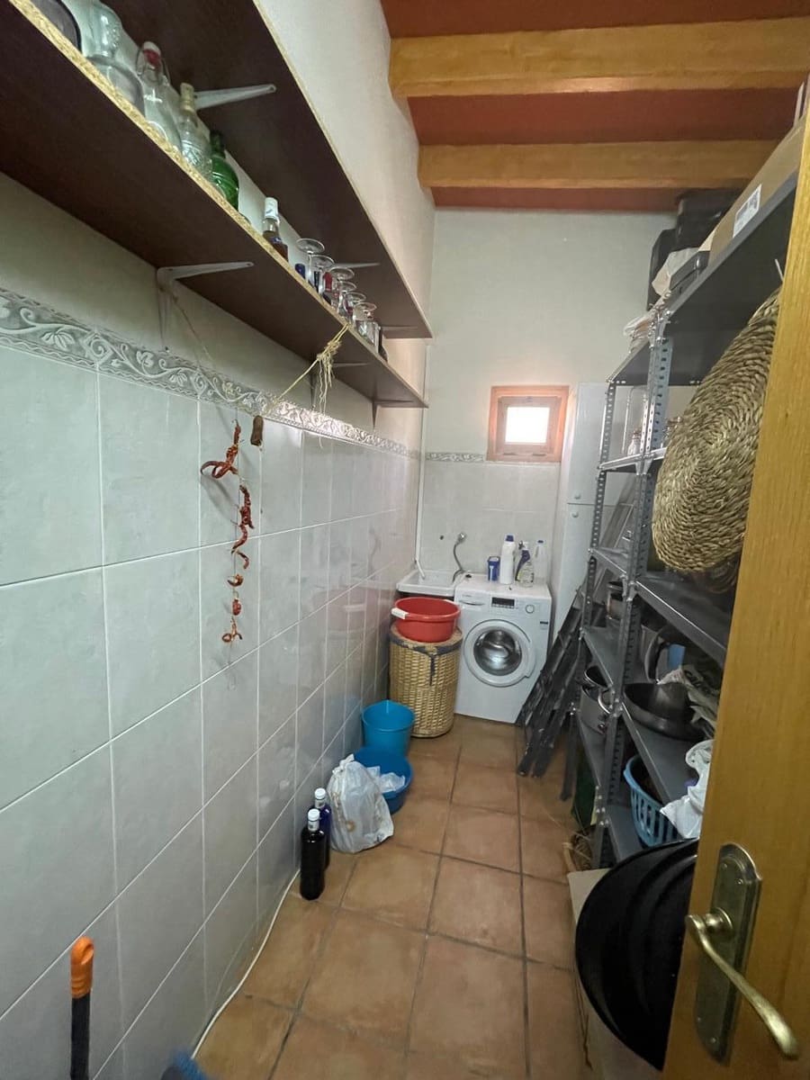 Chalet de 3 habitaciones en Relleu en venta con garaje - 450.000 € (Ref: 7077144)