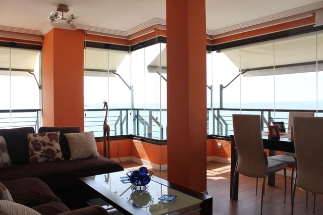 2 bedroom Flat for sale in Levante, Benidorm - € 630,000 (Ref: 7529777)