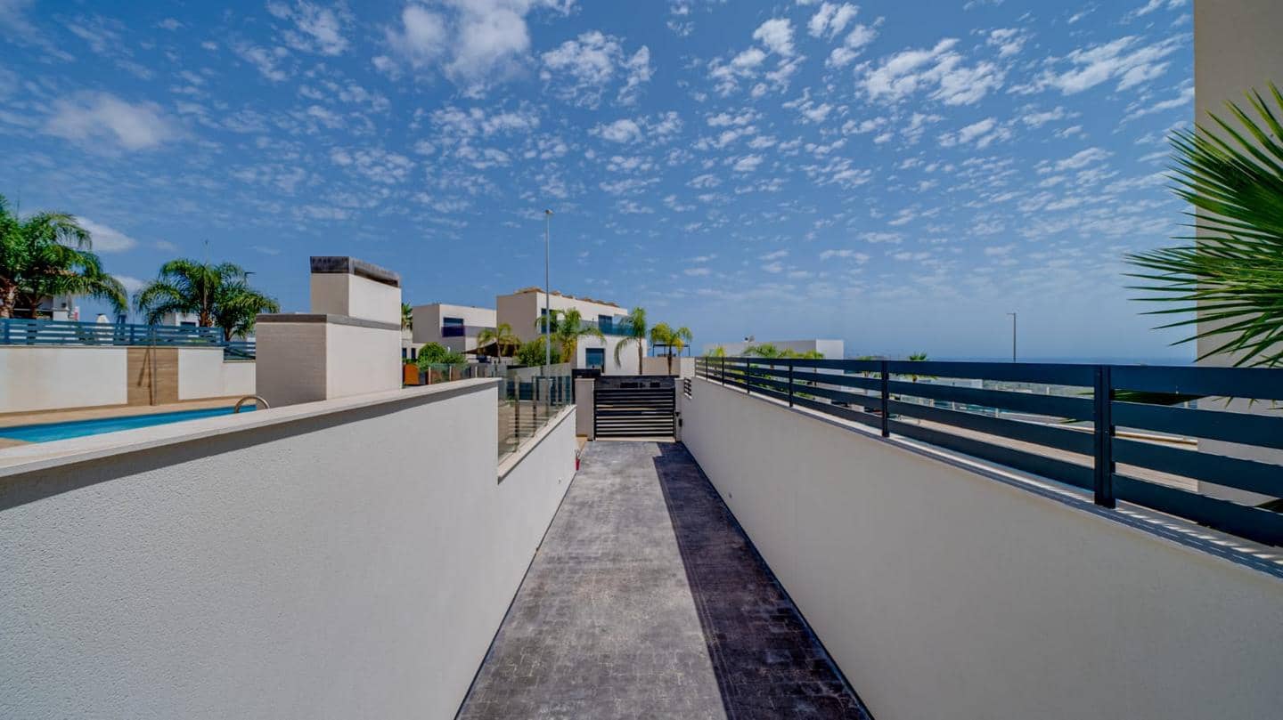 4 Zimmer Villa zu verkaufen in Finestrat mit Pool Garage - 730.000 € (Ref: 7735127)