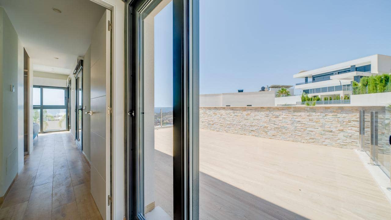 4 Zimmer Villa zu verkaufen in Finestrat mit Pool Garage - 730.000 € (Ref: 7735127)