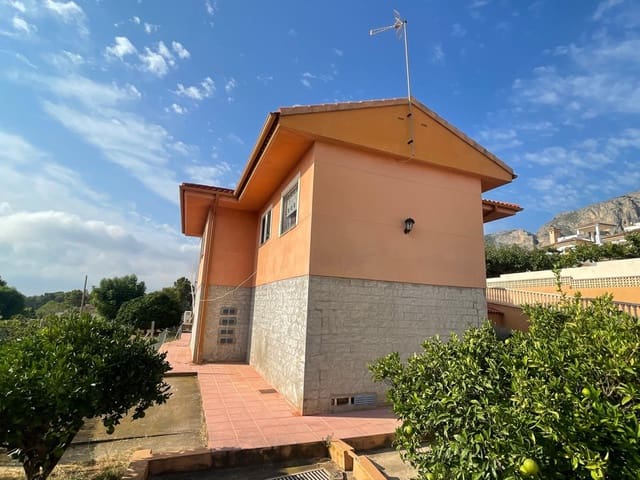 5 chambre Villa/Maison à vendre à Polop avec piscine garage - 636 500 € (Ref: 7786965)