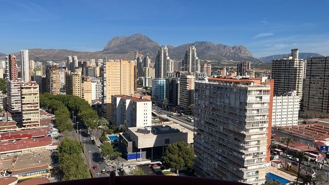 Asunto myytävänä paikassa Rincón de Loix, Benidorm mukana uima-altaan 
autotalli - 231 000 € (Ref: 8271602)