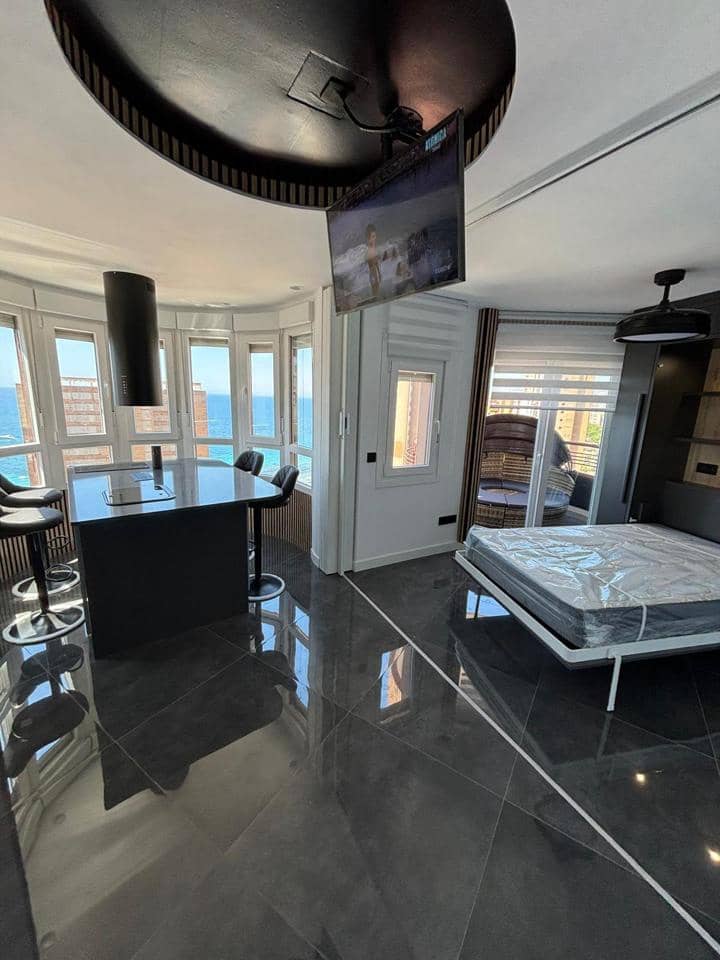 Flat for sale in Benidorm with pool garage - € 231,000 (Ref: 8271602)