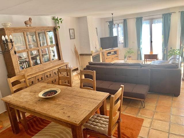 3 slaapkamer Villa te koop in Finestrat met zwembad - € 345.000 (Ref: 8296901)